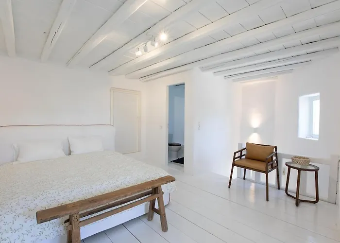 The Nest * Mesokhórion